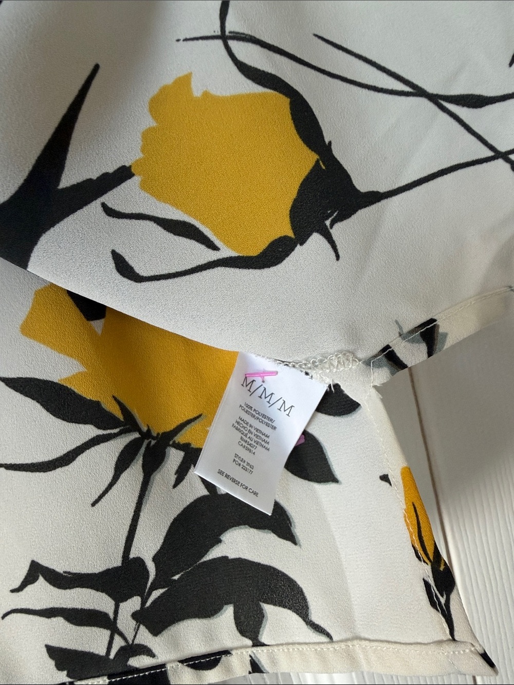 CAbi #3963 Birdwatcher Top - Picture 5 of 6